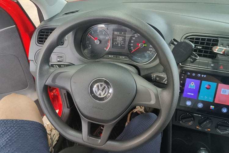 Volkswagen Polo 2017 #11 Volkswagen Polo 2017 car image #11