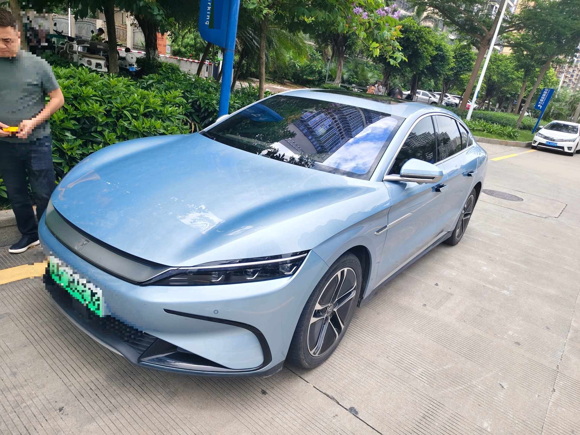 BYD Han 2023 BYD Han 2023 car image