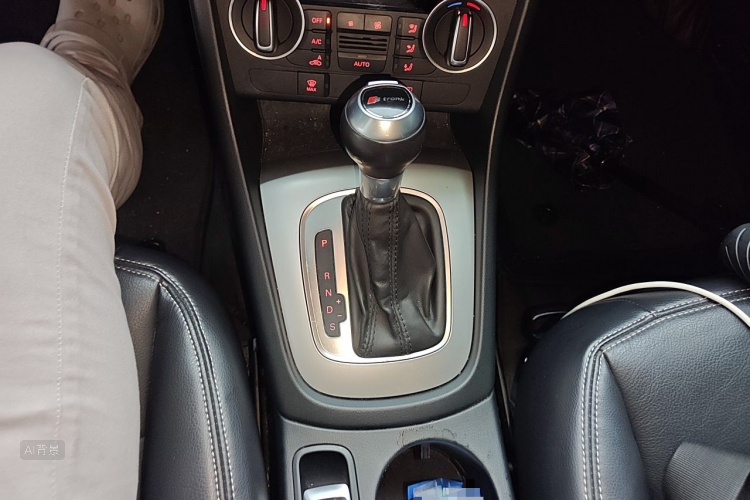 Audi Q3 2016 #16 Audi Q3 2016 car image #16