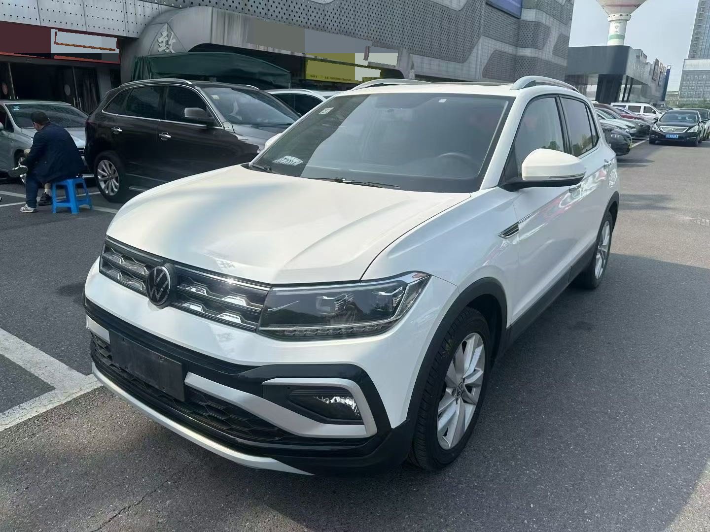 Volkswagen T-Cross 2021 car image 