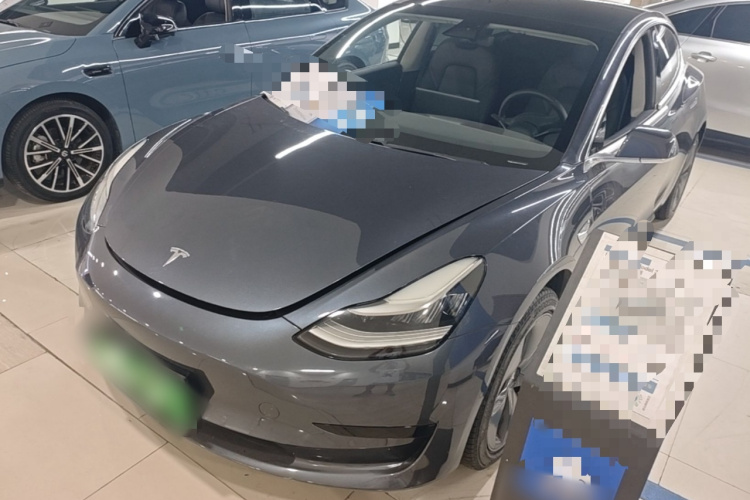 Tesla Model 3 2020 car image #2