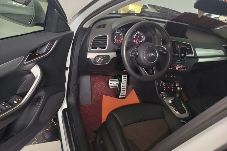 Audi Q3 2018 #16 Audi Q3 2018 car image #16