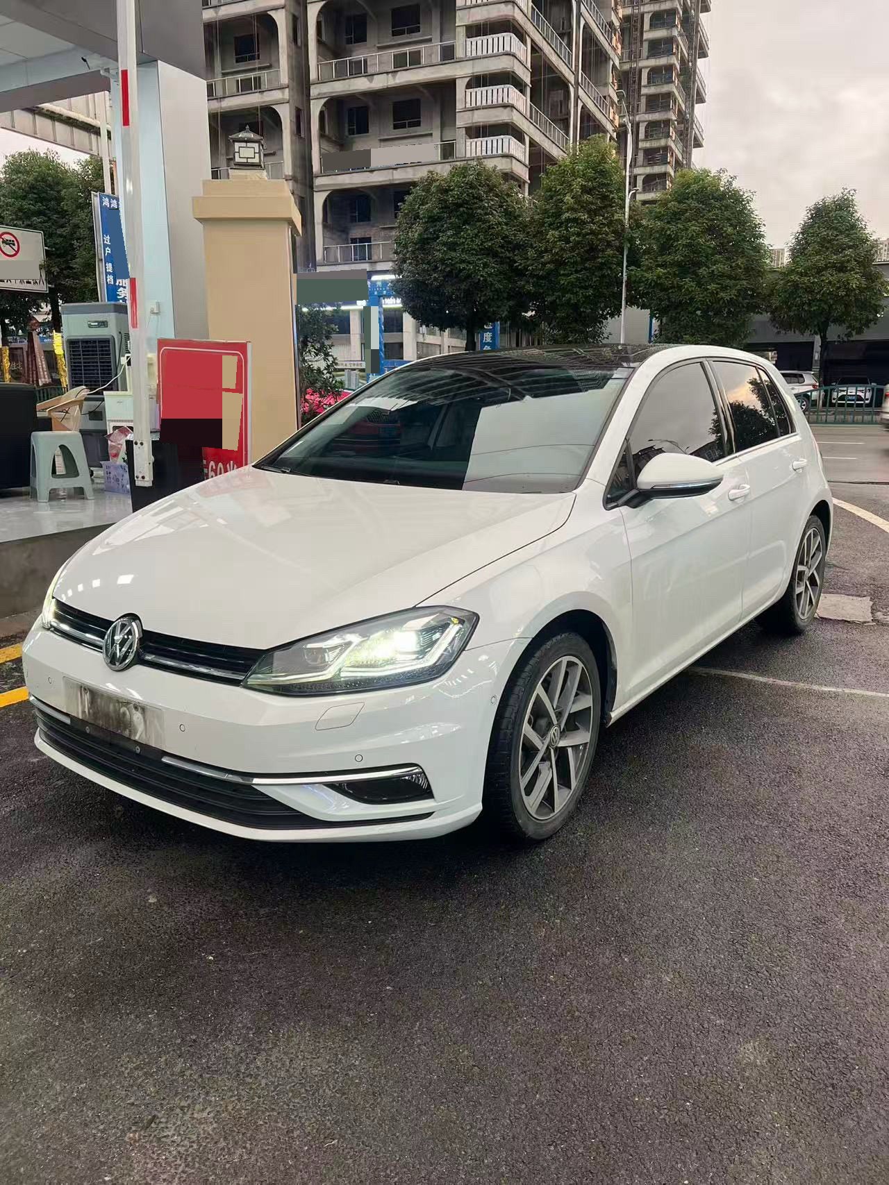 2018 2018 car image