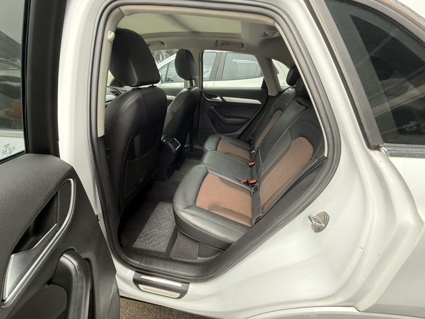 Audi Q3 2019 #5 Audi Q3 2019 car image #5