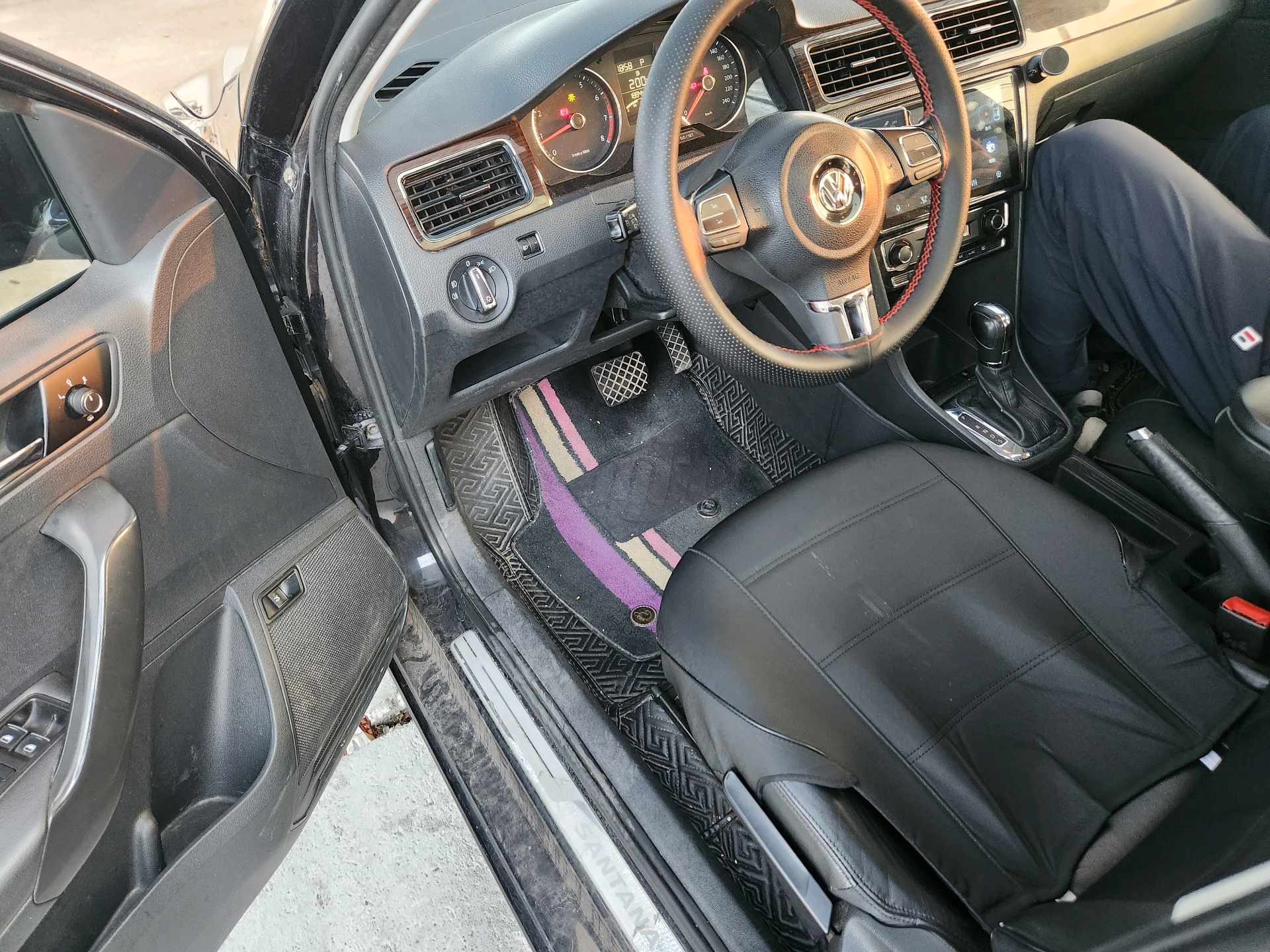 Volkswagen Santana 2015 car image #4