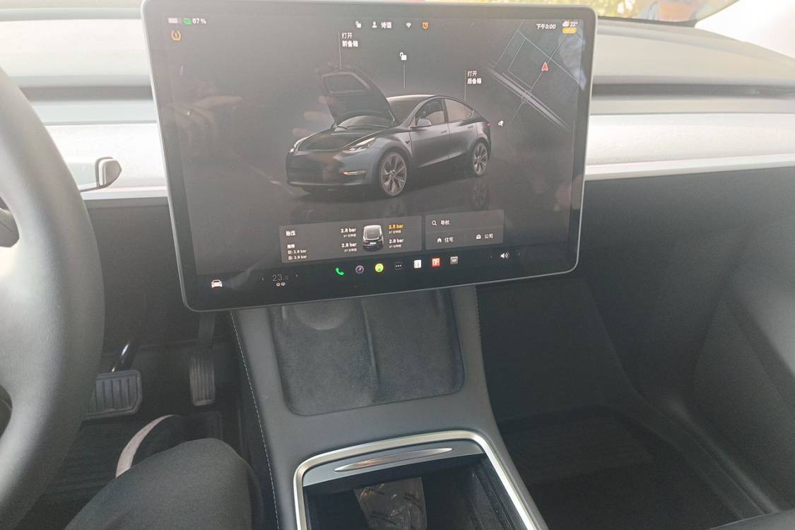 Tesla Model Y 2024 #26 Tesla Model Y 2024 immagine di auto #26