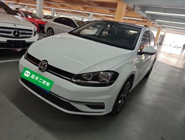Volkswagen Golf 2018 car image 