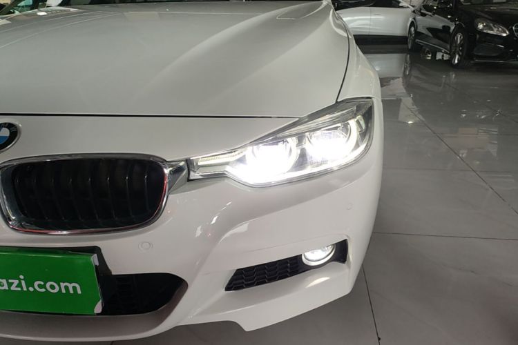 BMW 3 Series 2018 #23 BMW 3 Series 2018 car image #23