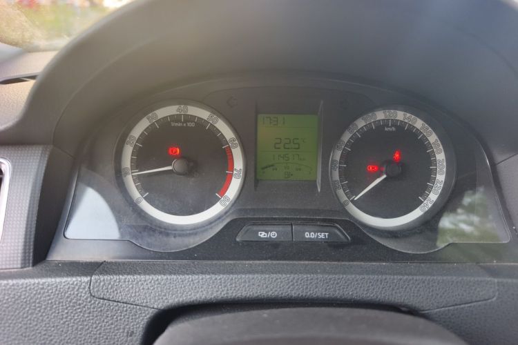 Skoda Rapid 2018 #14 Skoda Rapid 2018 image de voiture #14