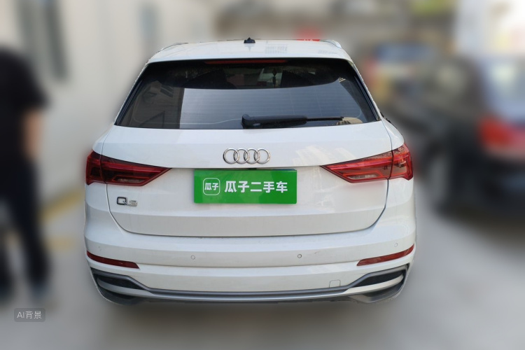 Audi Q3 2019 car image #6