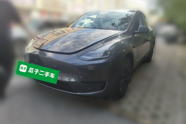 Tesla Model Y 2024 #2 Tesla Model Y 2024 immagine di auto #2