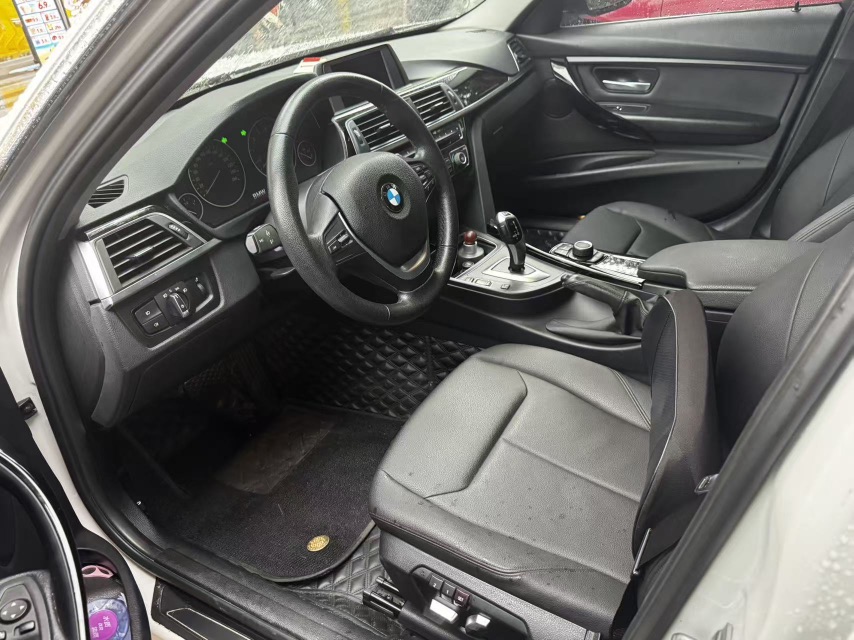 BMW 3 Series 2017 car image #2