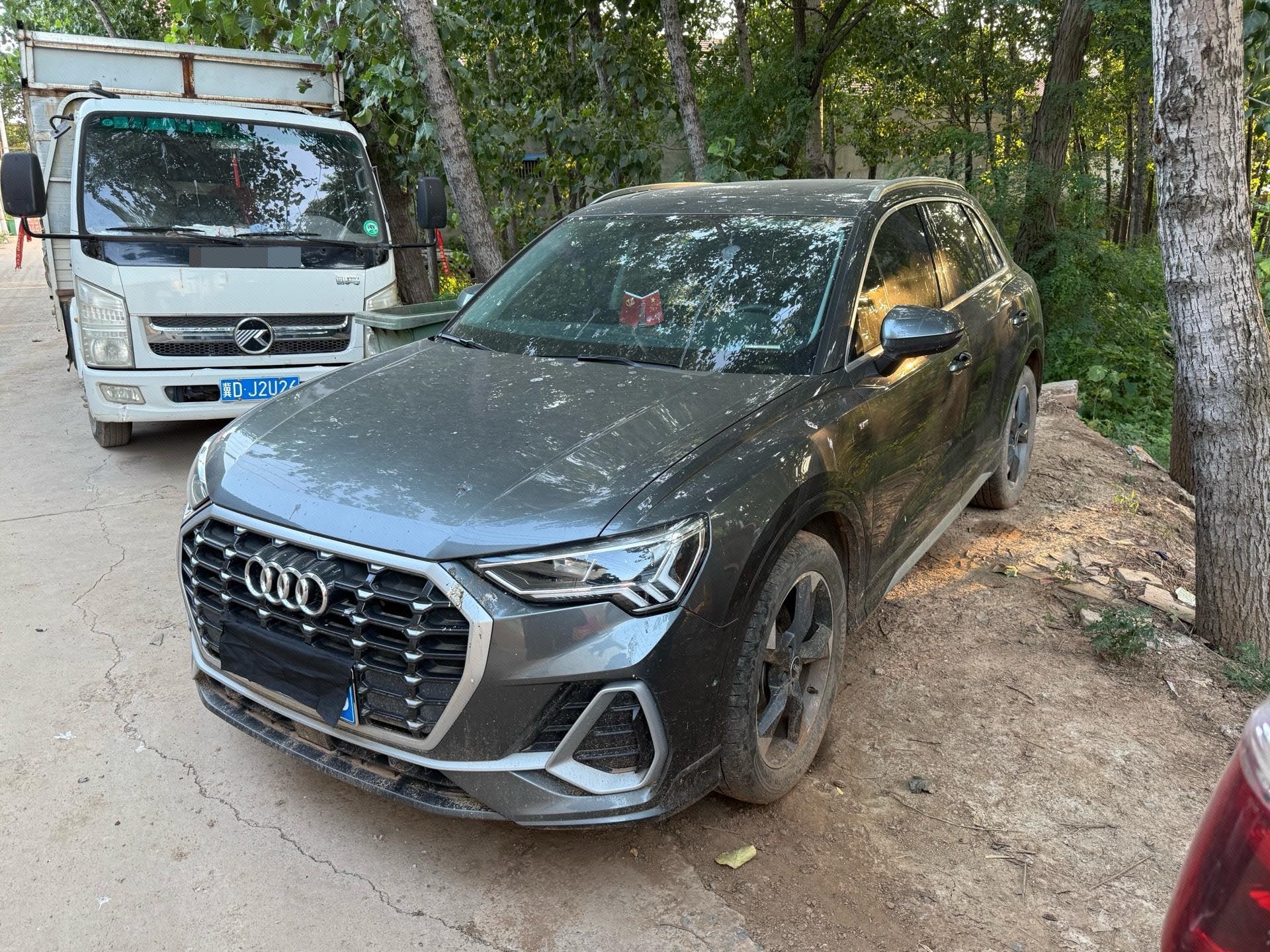 Audi Q3 2023 car image 