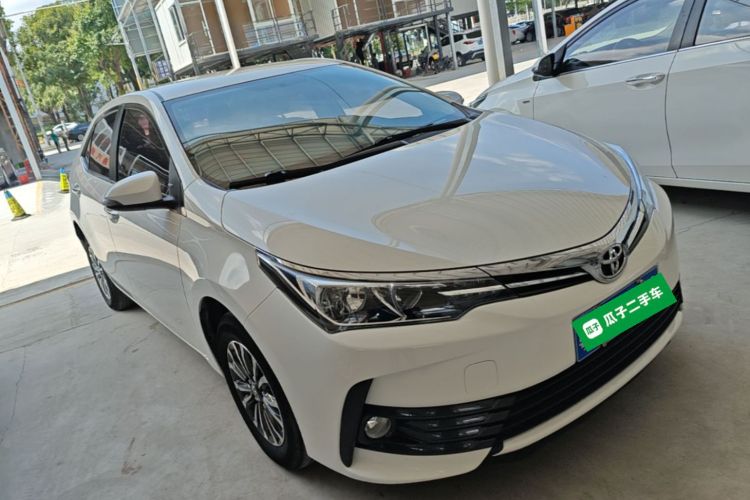 Toyota Corolla 2018 immagine di auto #4