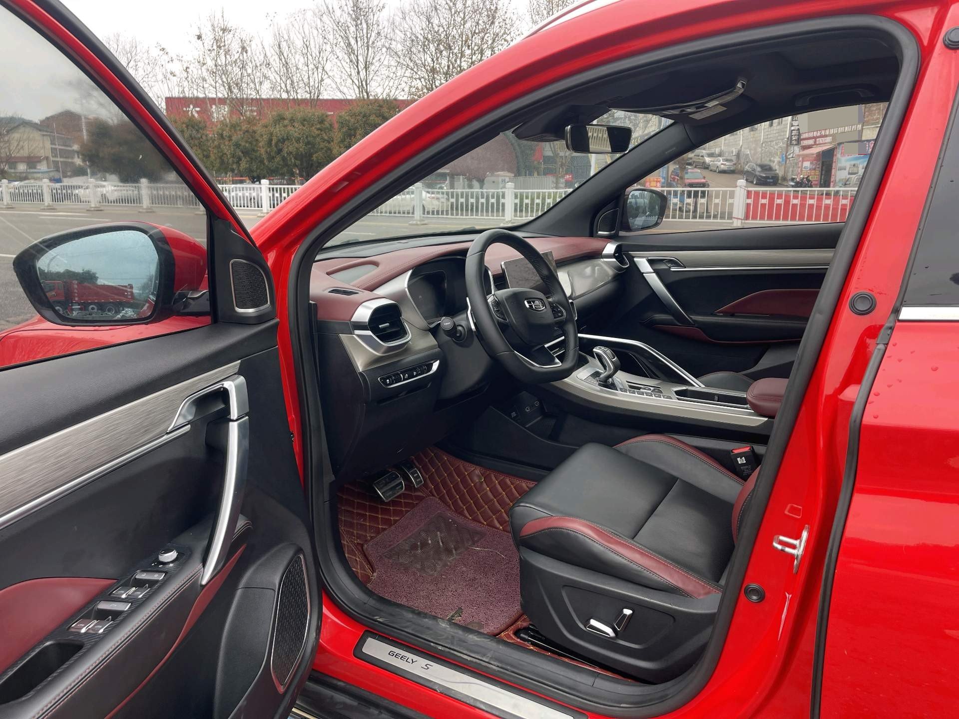 GEELY Coolray 2019 car image #4