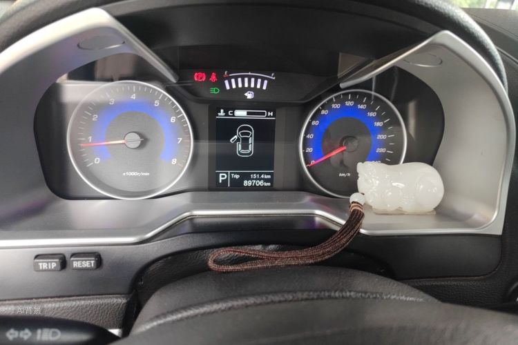 GEELY Emgrand 2016 #14 GEELY Emgrand 2016 car image #14