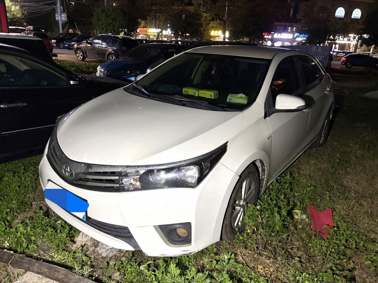Toyota Corolla 2015 Toyota Corolla 2015 car image