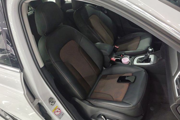 Audi Q3 2017 #24 Audi Q3 2017 car image #24