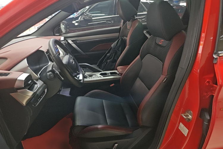 GEELY Coolray 2018 #19 GEELY Coolray 2018 car image #19