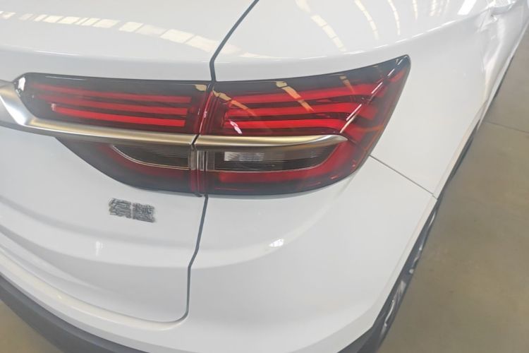 GEELY Coolray 2019 car image #8