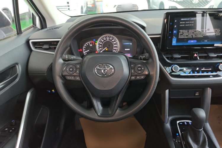 Toyota Corolla Cross 2023 image de voiture #11