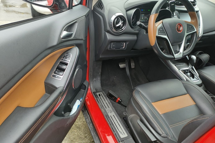 BYD Yuan 2016 #16 BYD Yuan 2016 car image #16
