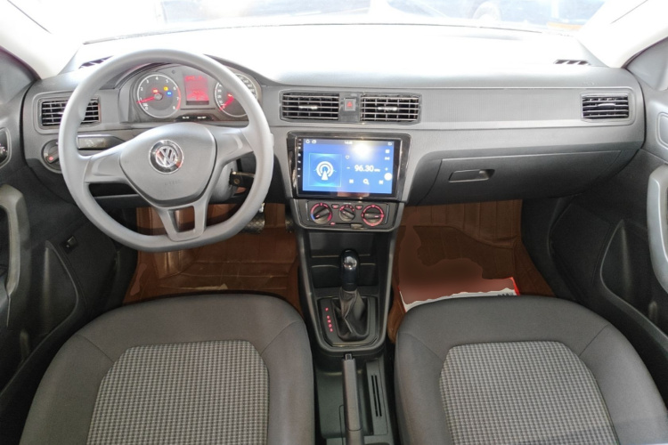 Volkswagen Santana 2016 car image #10