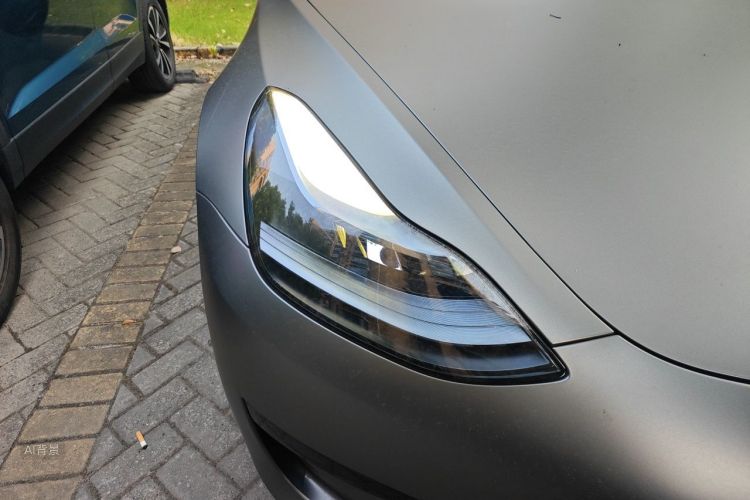 Tesla Model 3 2023 car image #8