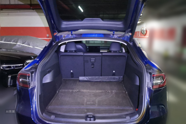 Tesla Model Y 2023 imagem de carro #21