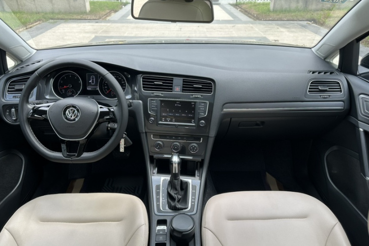 Volkswagen Golf 2017 #9 Volkswagen Golf 2017 car image #9