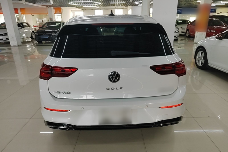 Volkswagen Golf 2021 car image #6