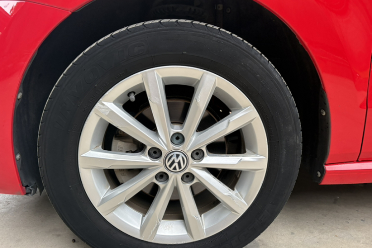 Volkswagen Polo 2018 car image #4