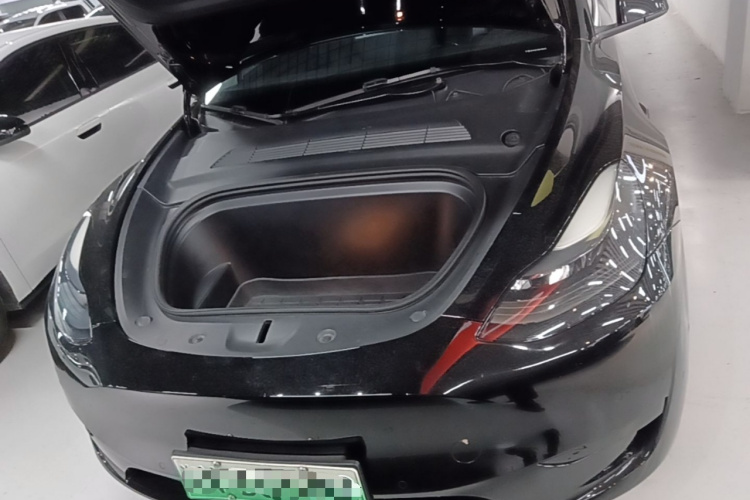 Tesla Model Y 2022 car image #22