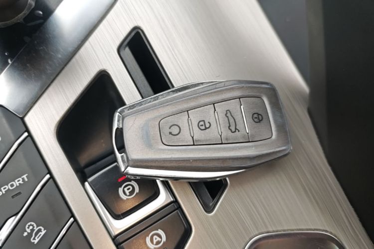 GEELY Coolray 2019 car image #9