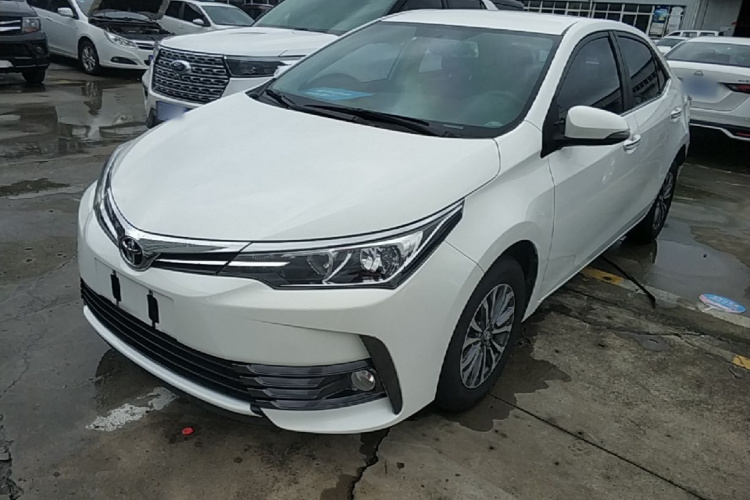 Toyota Corolla 2018 car image #2