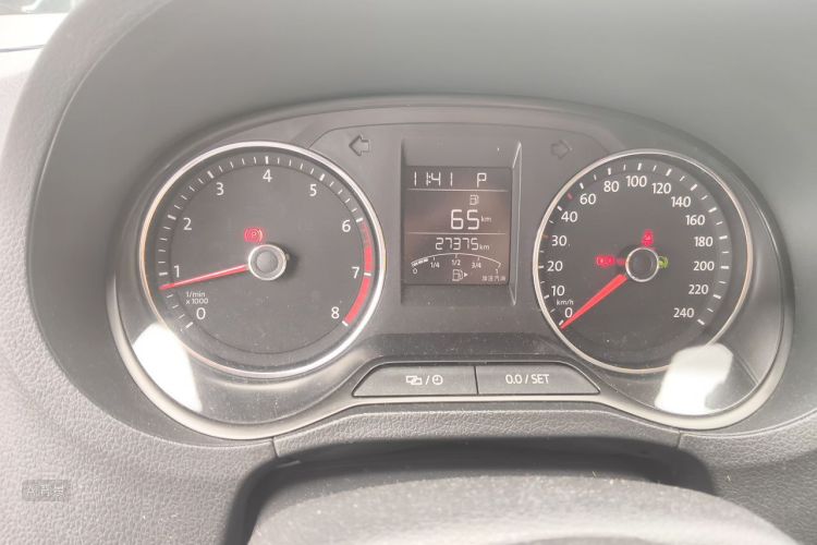 Volkswagen Polo 2016 car image #14