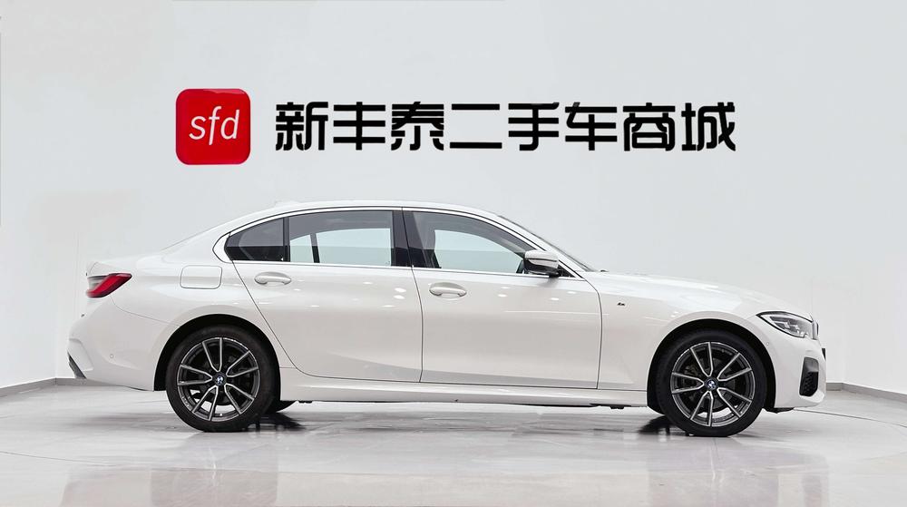 BMW 3 Series 2019 изображение автомобиля #7