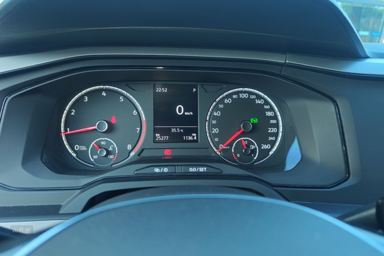 Volkswagen Polo 2022 car image #14