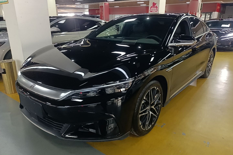BYD Han 2025 car image #2