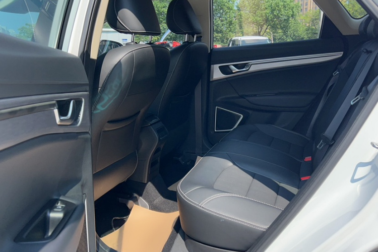 GEELY Emgrand GS 2019 #16 GEELY Emgrand GS 2019 car image #16