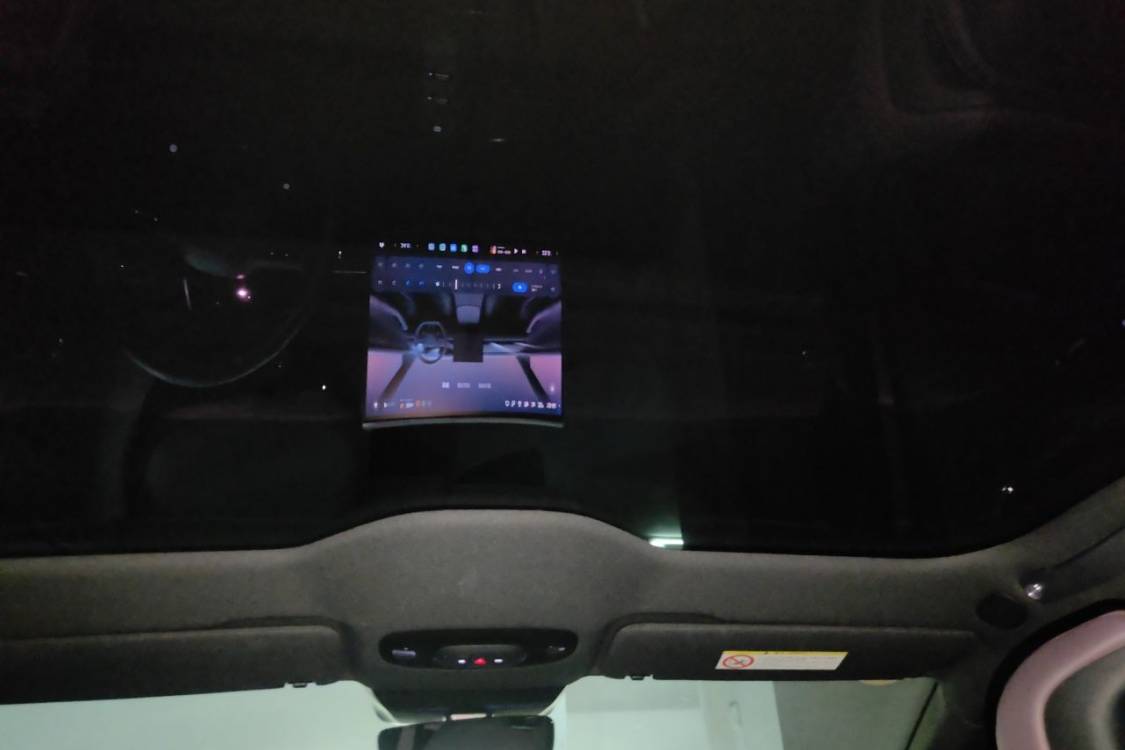 MI SU7 2025 imagem de carro #20