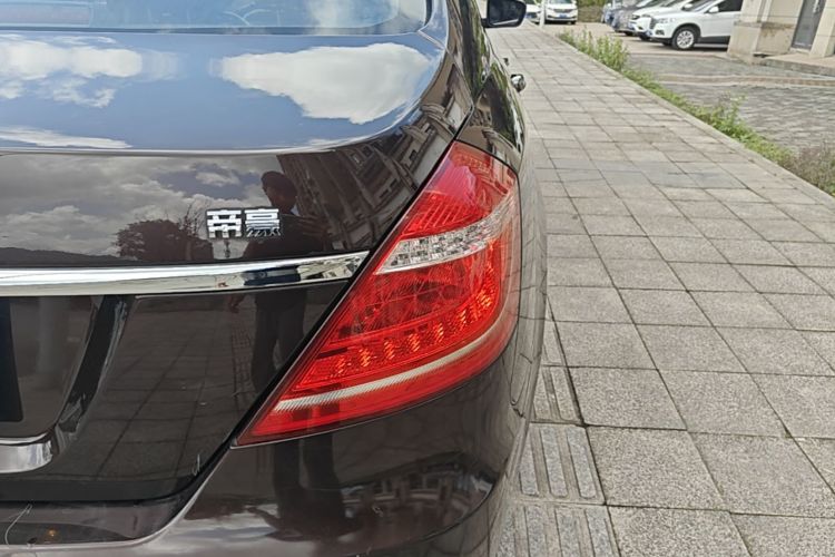 GEELY Emgrand 2016 car image #8