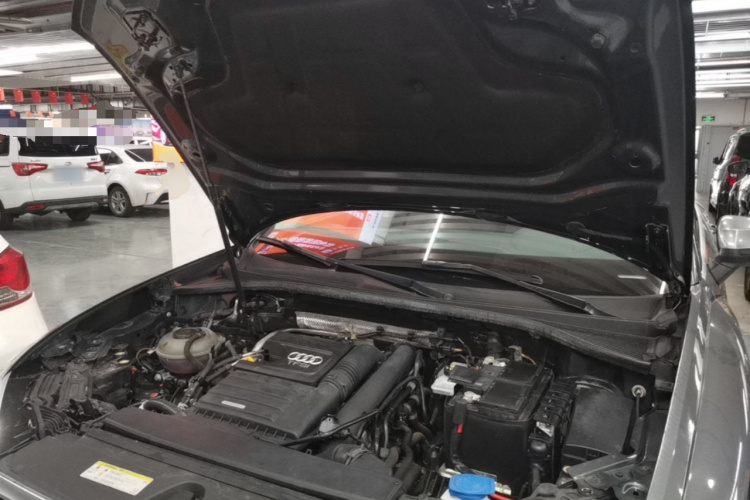 Audi Q3 2020 car image #20