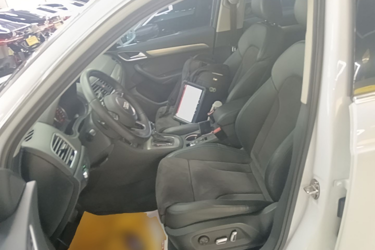 Audi Q3 2017 #15 Audi Q3 2017 car image #15