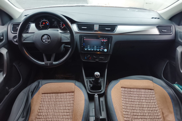Skoda Rapid 2020 car image #10