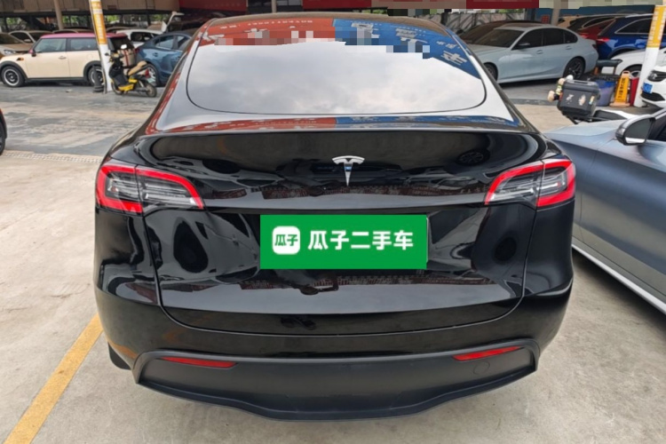 Tesla Model Y 2021 #6 Tesla Model Y 2021 car image #6