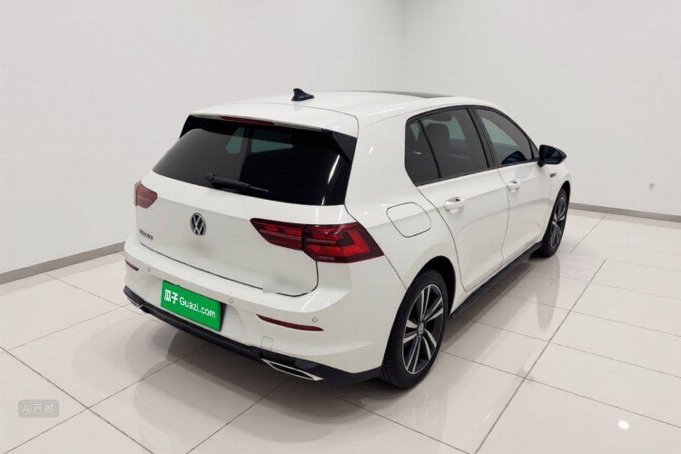 Volkswagen Golf 2023 car image #7