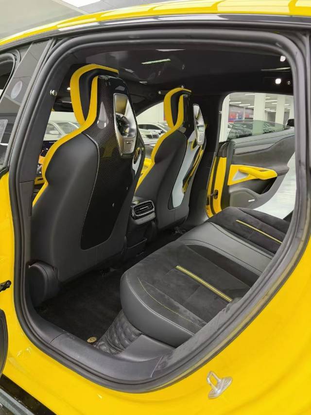 MI SU7 Ultra 2025 immagine di auto #9