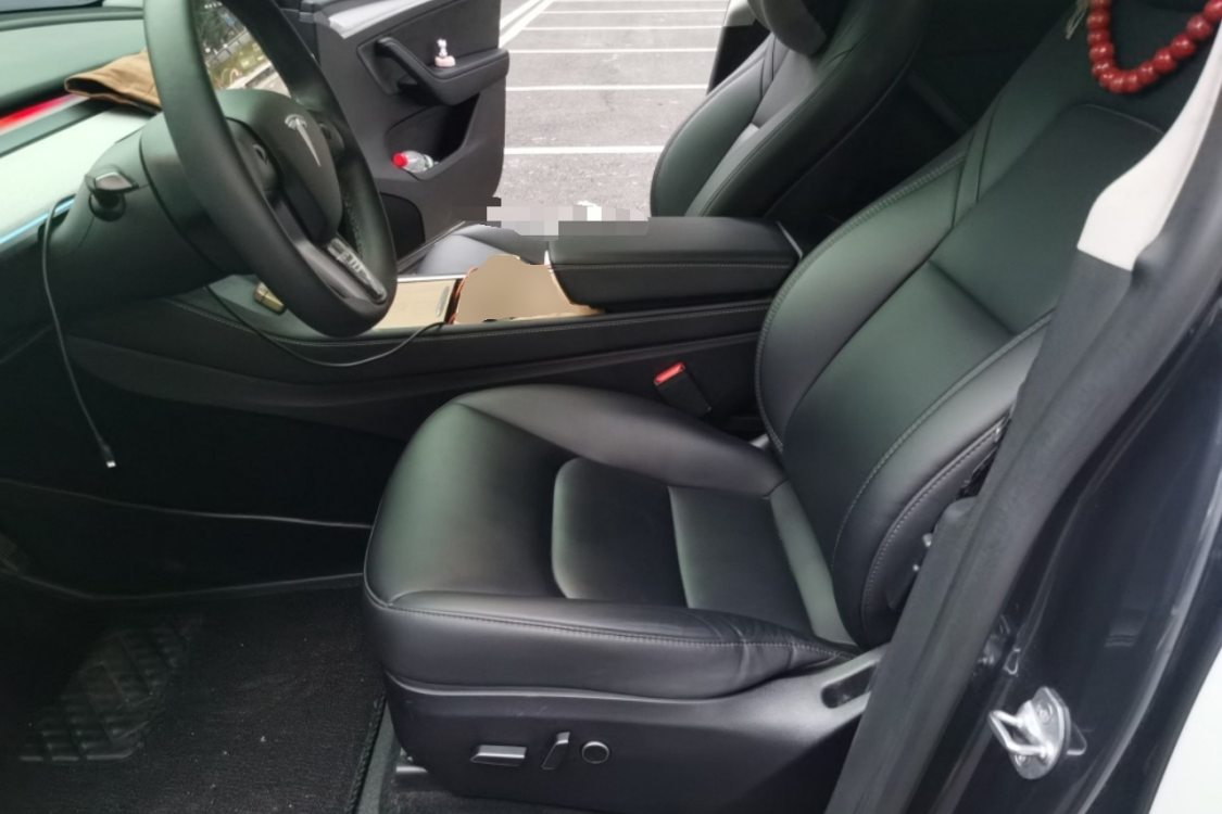 Tesla Model Y 2024 #18 Tesla Model Y 2024 car image #18
