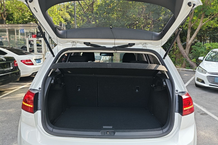 Volkswagen Golf 2015 car image #19